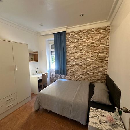 Habitacion En Piso Compartido En Malaga Capital Екстериор снимка